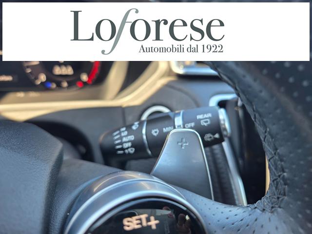 LAND ROVER Range Rover Velar usata, con Interni in pelle