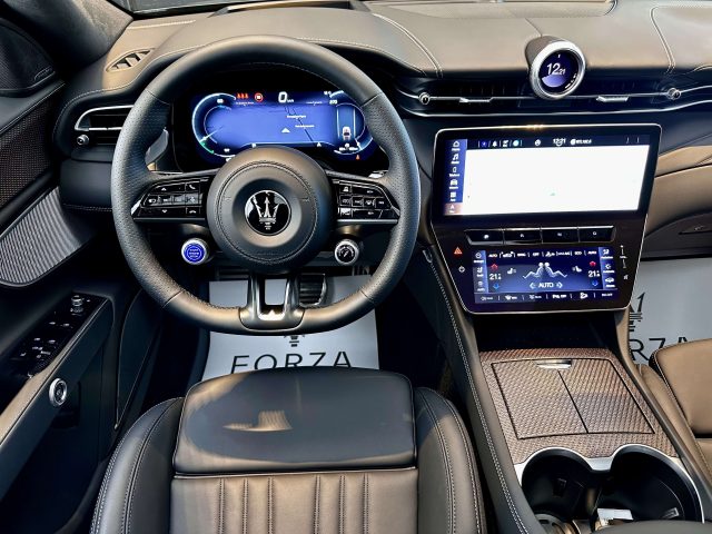 MASERATI Grecale usata, con Volante in pelle