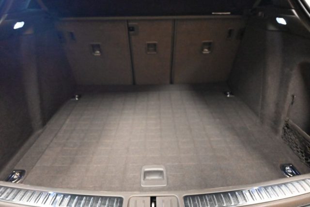 PORSCHE Macan usata 124