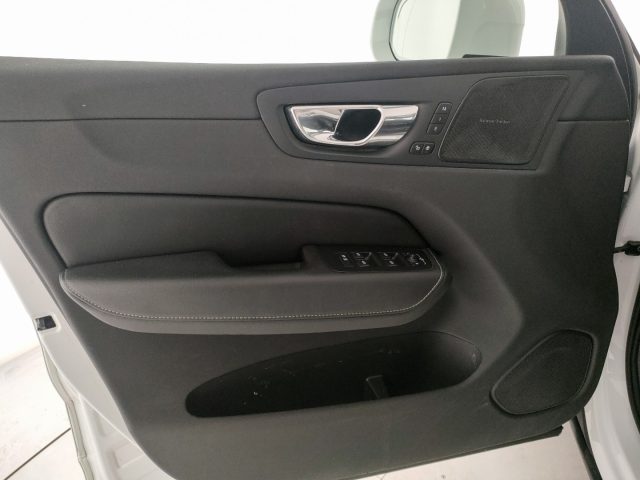 VOLVO XC60 usata, con Volante in pelle