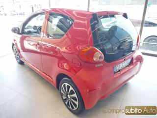 TOYOTA Aygo usata, con Autoradio