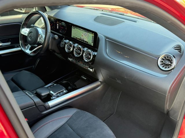MERCEDES-BENZ GLA 200 usata, con Cronologia tagliandi
