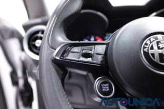 ALFA ROMEO Stelvio usata, con Fari LED