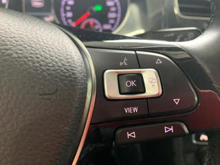VOLKSWAGEN Golf usata, con Touch screen