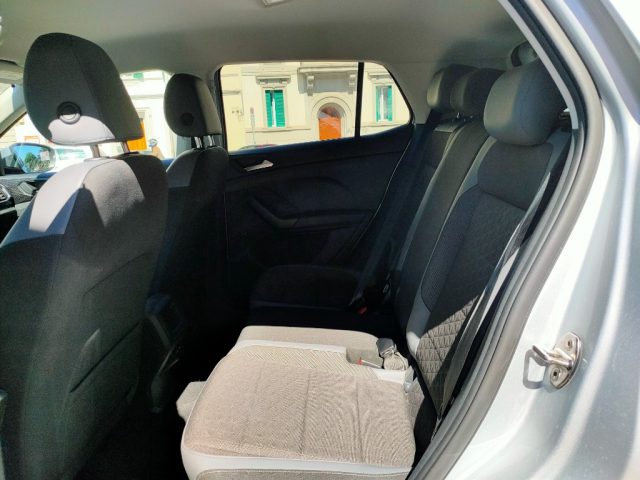 VOLKSWAGEN T-Cross usata, con Leve al volante