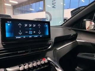 PEUGEOT 5008 usata 29