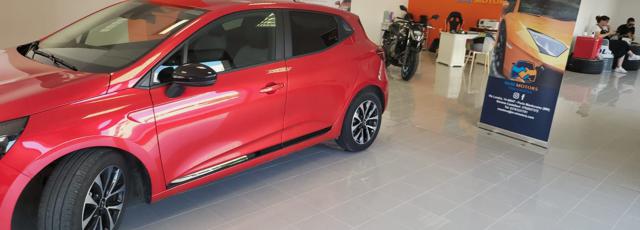 MITSUBISHI Colt usata, con USB