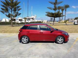 HYUNDAI i20 usata, con Climatizzatore