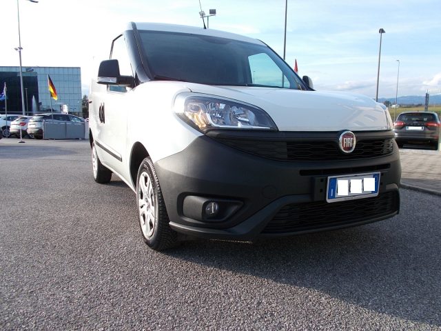 FIAT Doblo usata, con Airbag laterali