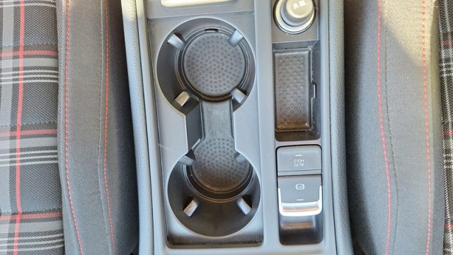 VOLKSWAGEN Golf GTI usata, con USB