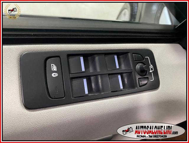 LAND ROVER Discovery Sport usata, con Servosterzo