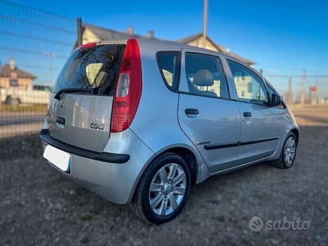MITSUBISHI Colt usata, con Autoradio