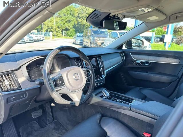 VOLVO S90 usata, con Autoradio