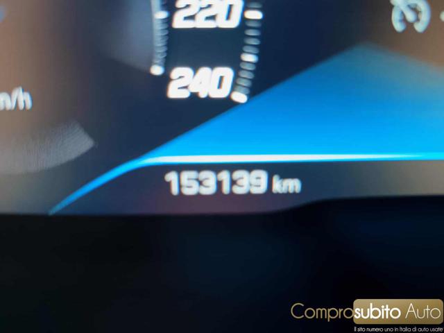 PEUGEOT 5008 usata 36