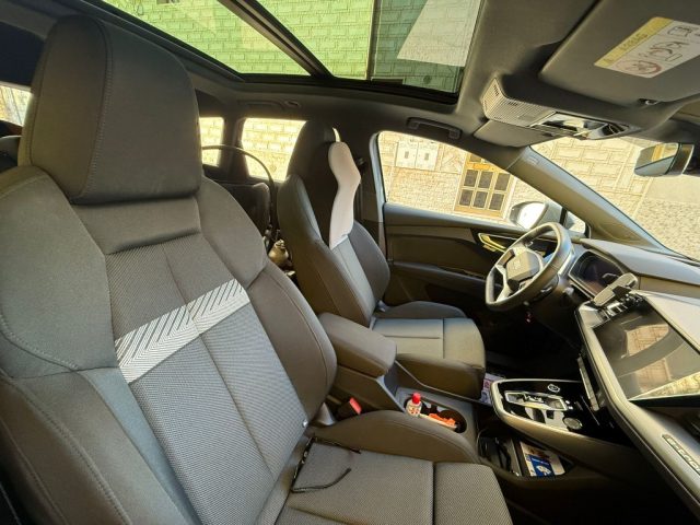 AUDI Q4 e-tron usata, con Airbag