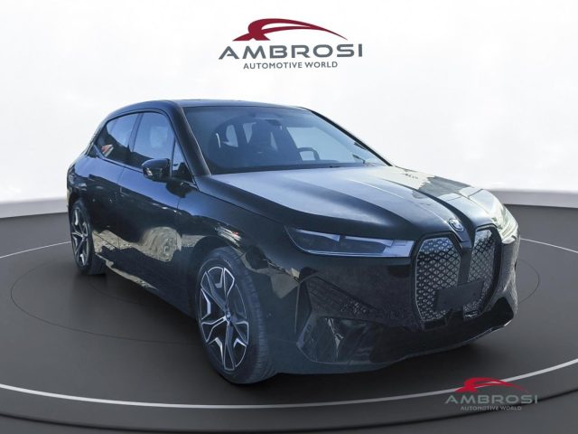 BMW iX usata 1