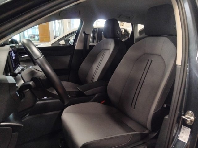 SEAT Leon usata, con Bracciolo