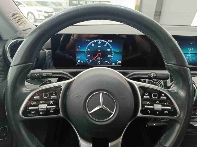 MERCEDES-BENZ CLA 200 usata, con Bracciolo