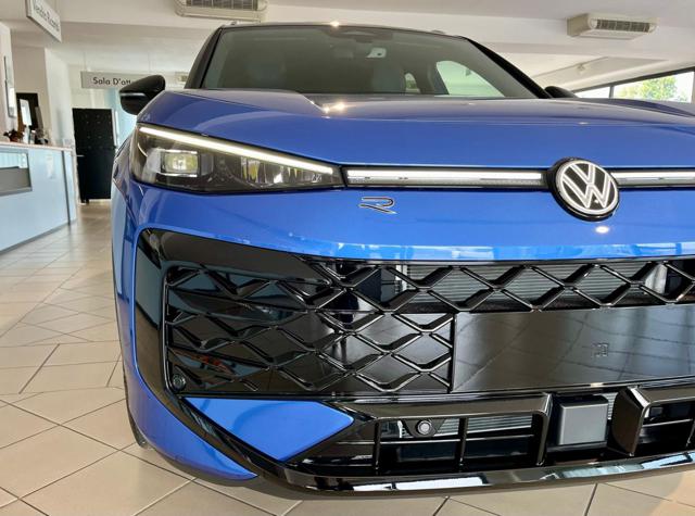 VOLKSWAGEN T-Roc usata, con Autoradio