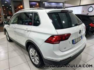 VOLKSWAGEN Tiguan usata, con Autoradio