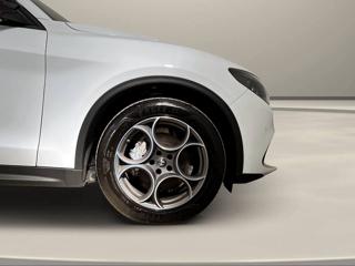 ALFA ROMEO Stelvio usata, con Specchietti laterali elettrici