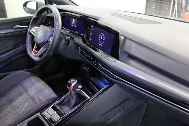 VOLKSWAGEN Golf usata, con Controllo trazione