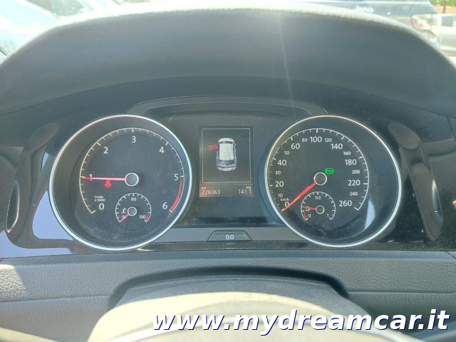 VOLKSWAGEN Golf usata, con ESP