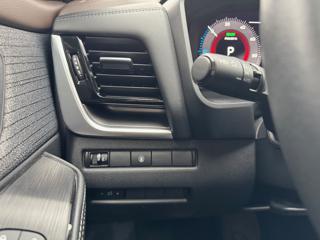 NISSAN X-Trail usata, con USB