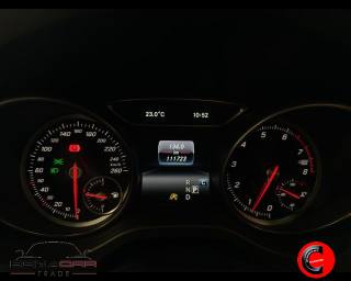 MERCEDES-BENZ GLA 180 usata, con Sedile posteriore sdoppiato