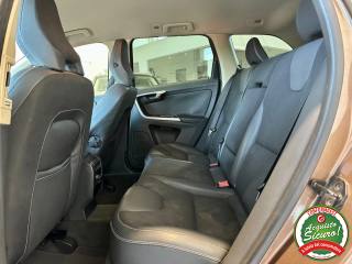 VOLVO XC60 usata, con Park Distance Control