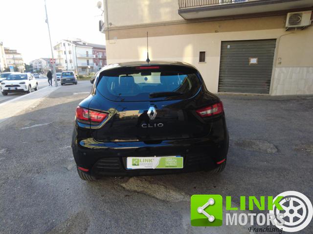 RENAULT Clio usata, con Autoradio