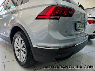 VOLKSWAGEN Tiguan usata, con Bracciolo