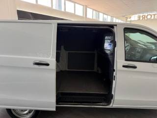 MERCEDES-BENZ Vito usata 14
