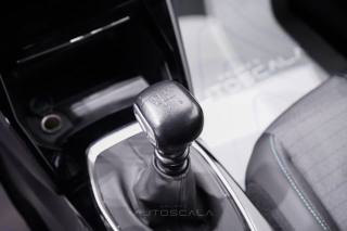 PEUGEOT 2008 usata, con USB