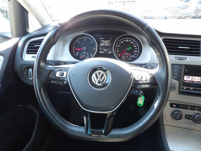 VOLKSWAGEN Golf usata, con Touch screen