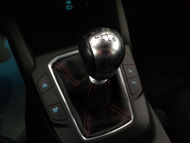 FORD Kuga usata, con Fari LED
