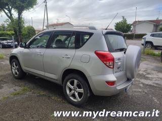TOYOTA RAV 4 usata, con Autoradio