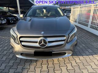 MERCEDES-BENZ GLA 200 usata, con Airbag