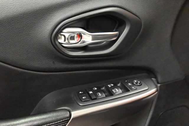 JEEP Cherokee usata 39