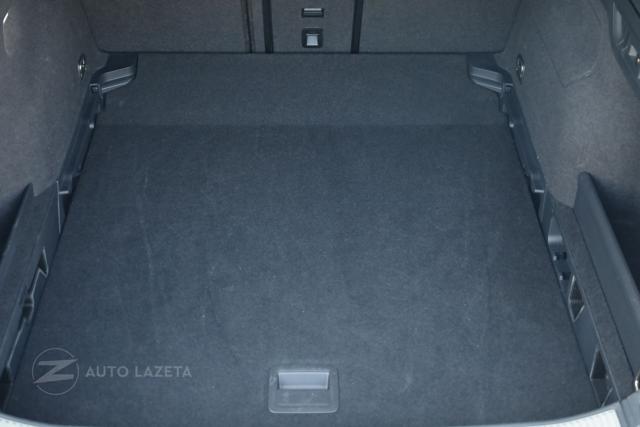 VOLKSWAGEN Passat usata, con Spoiler