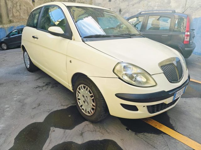 LANCIA Ypsilon usata, con ABS