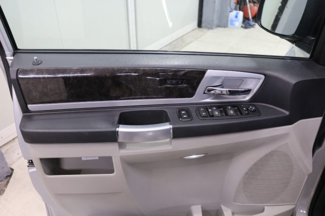 CHRYSLER Grand Voyager usata 26