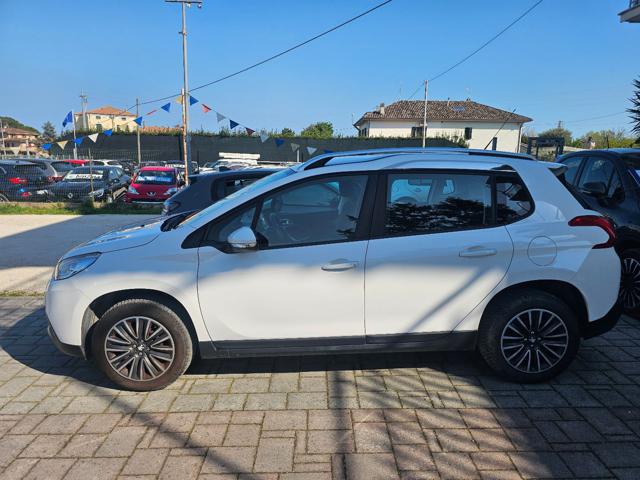 PEUGEOT 2008 usata, con Airbag