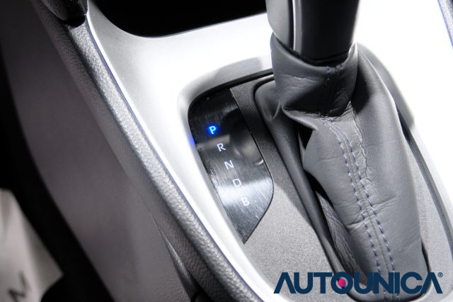 TOYOTA Yaris Cross usata, con Isofix