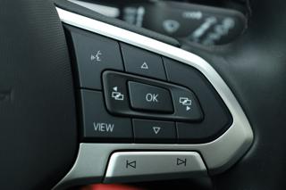 VOLKSWAGEN Taigo usata, con USB