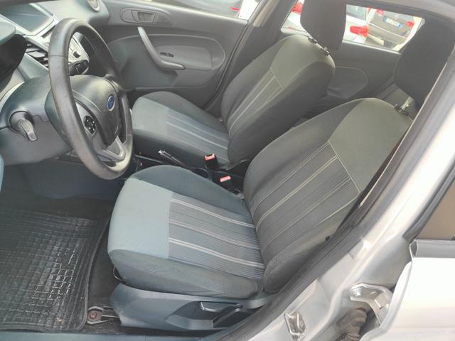 FORD Fiesta usata, con MP3