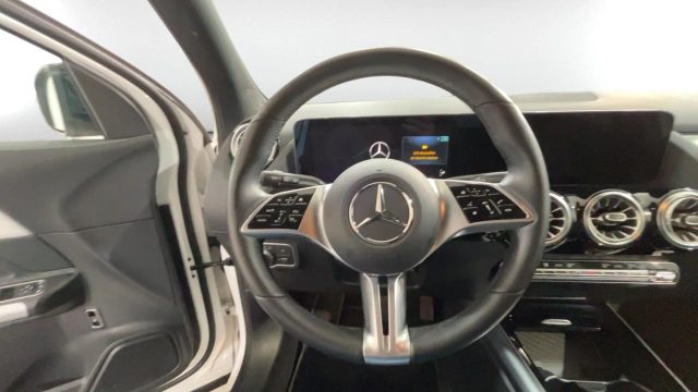 MERCEDES-BENZ GLA 200 usata, con Cerchi in lega