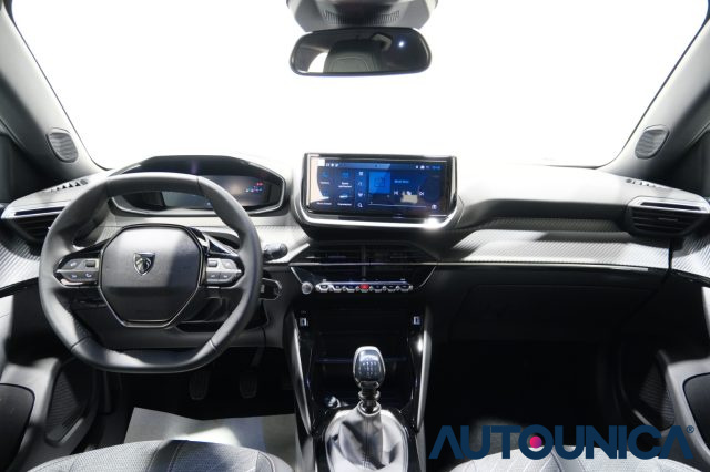 PEUGEOT 2008 usata, con Controllo automatico clima