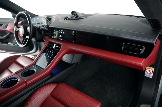 PORSCHE Taycan usata, con Trazione integrale