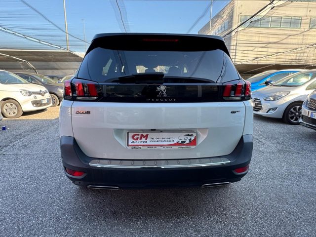 PEUGEOT 5008 usata, con Autoradio